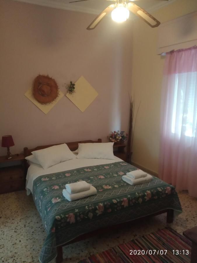 Captain'S Rooms Aegina 외부 사진